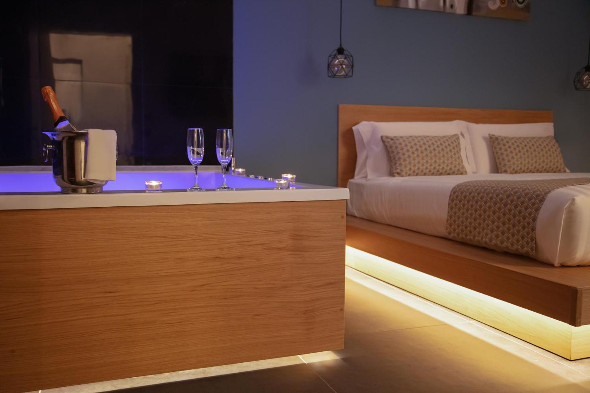 Main - Duomo Hotel Naples Luaran gambar
