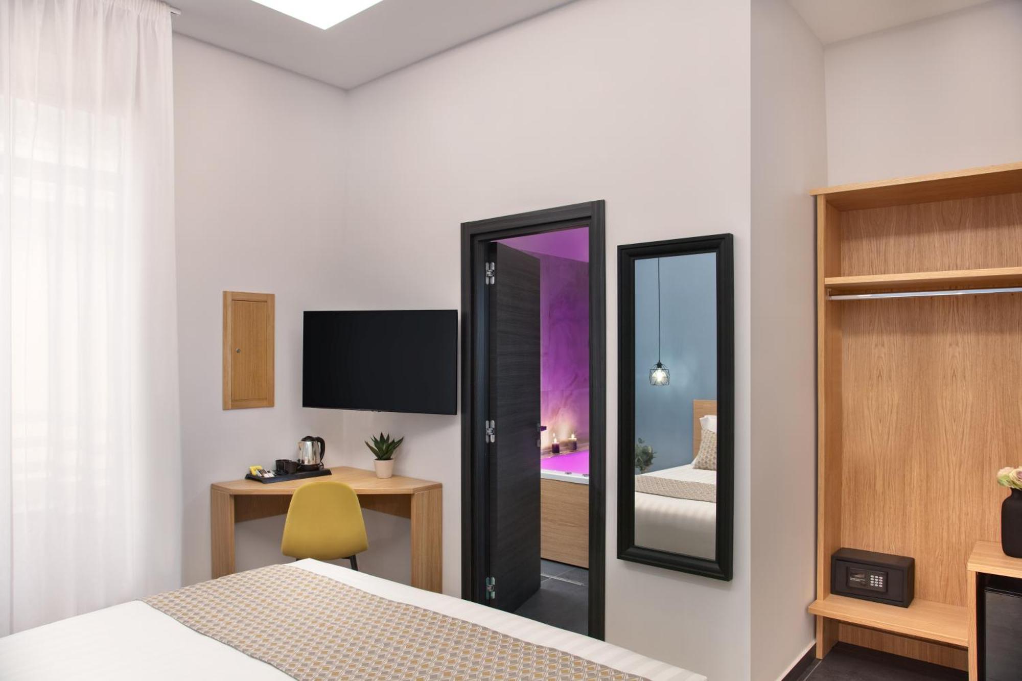 Main - Duomo Hotel Naples Luaran gambar