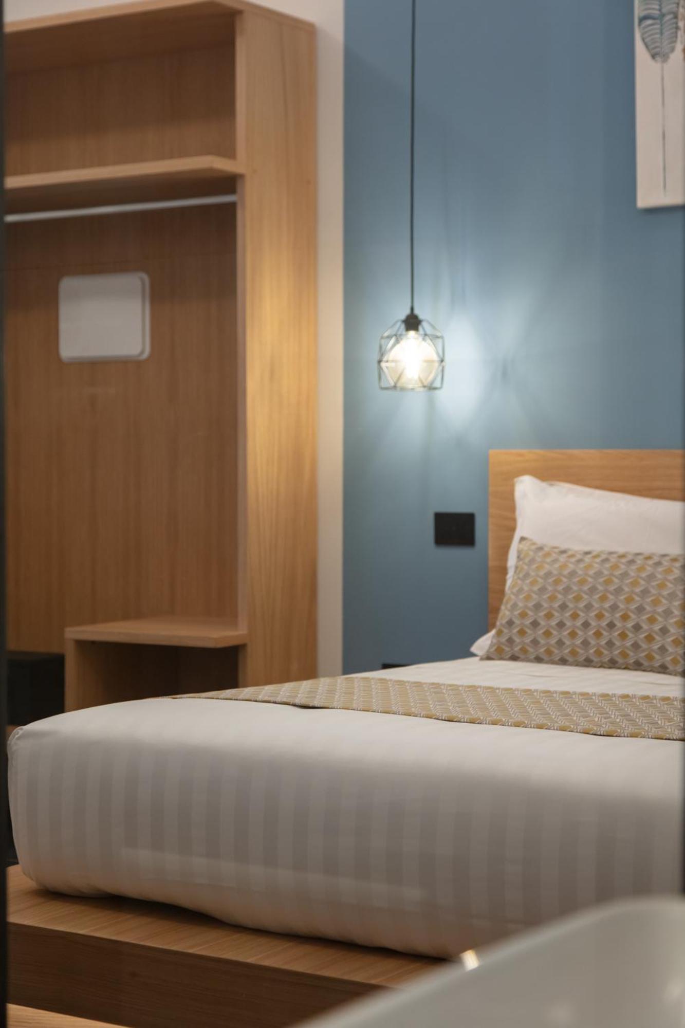 Main - Duomo Hotel Naples Luaran gambar
