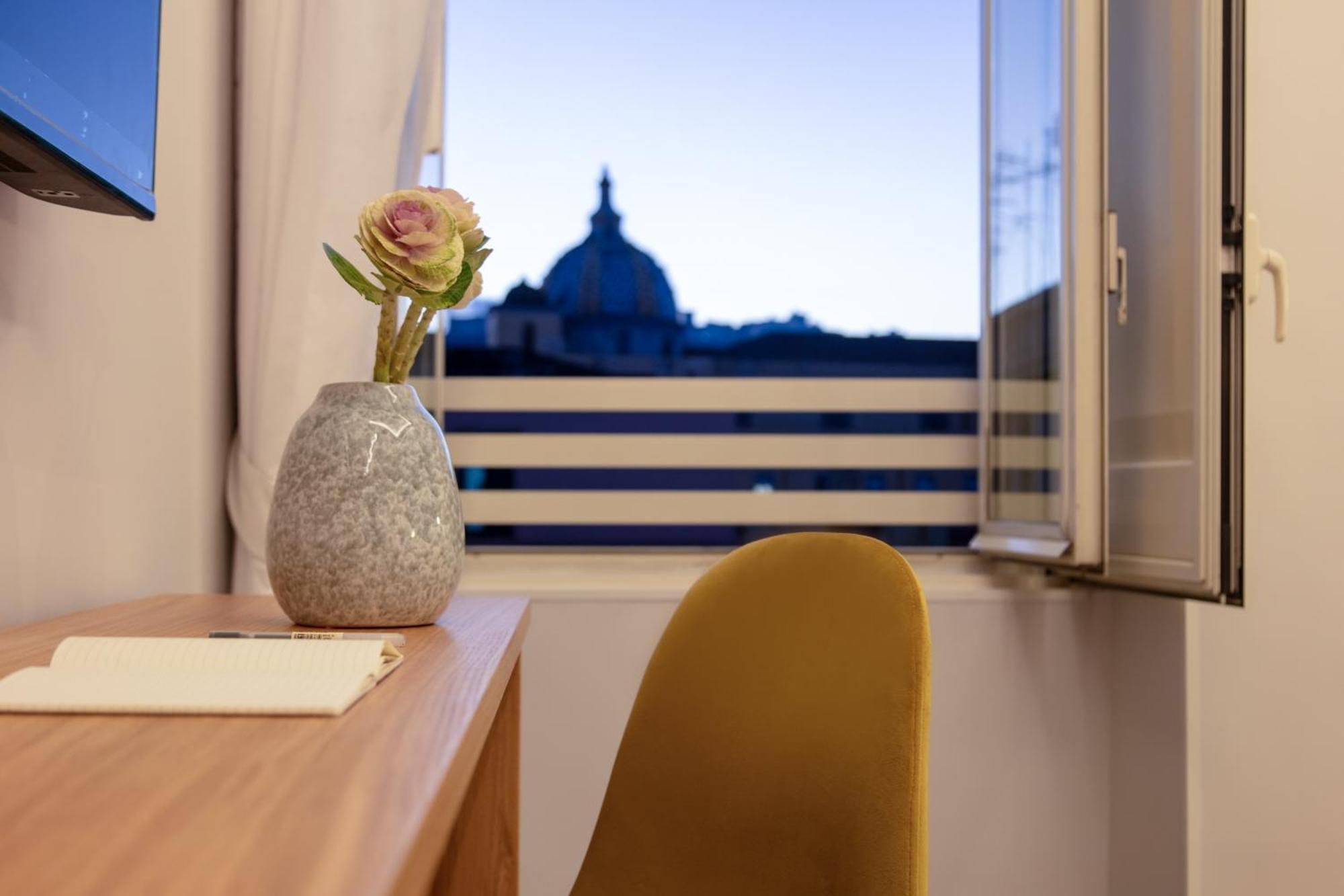 Main - Duomo Hotel Naples Luaran gambar