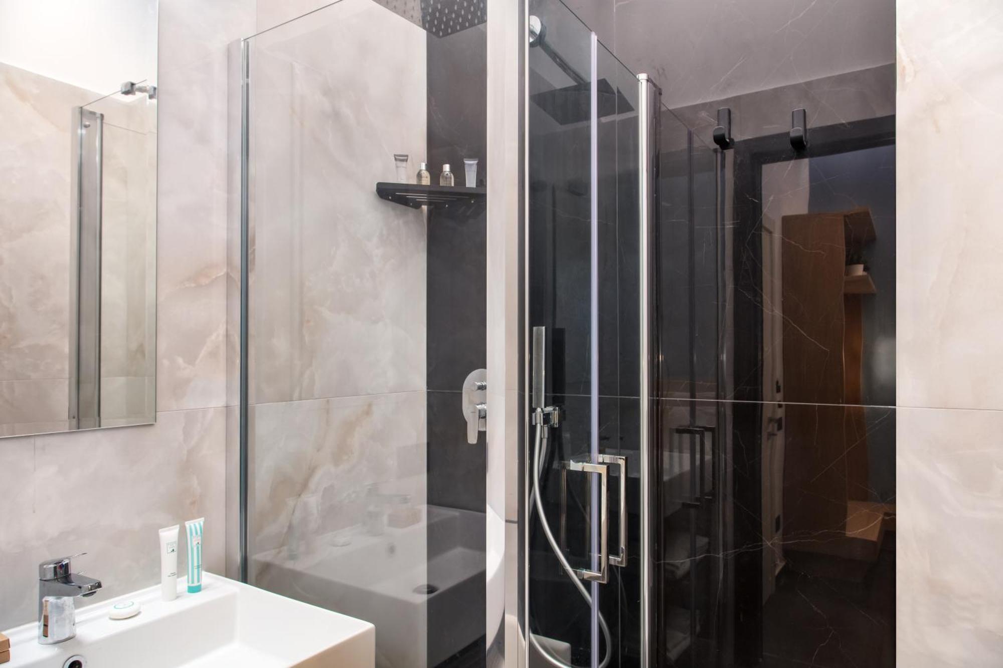 Main - Duomo Hotel Naples Luaran gambar