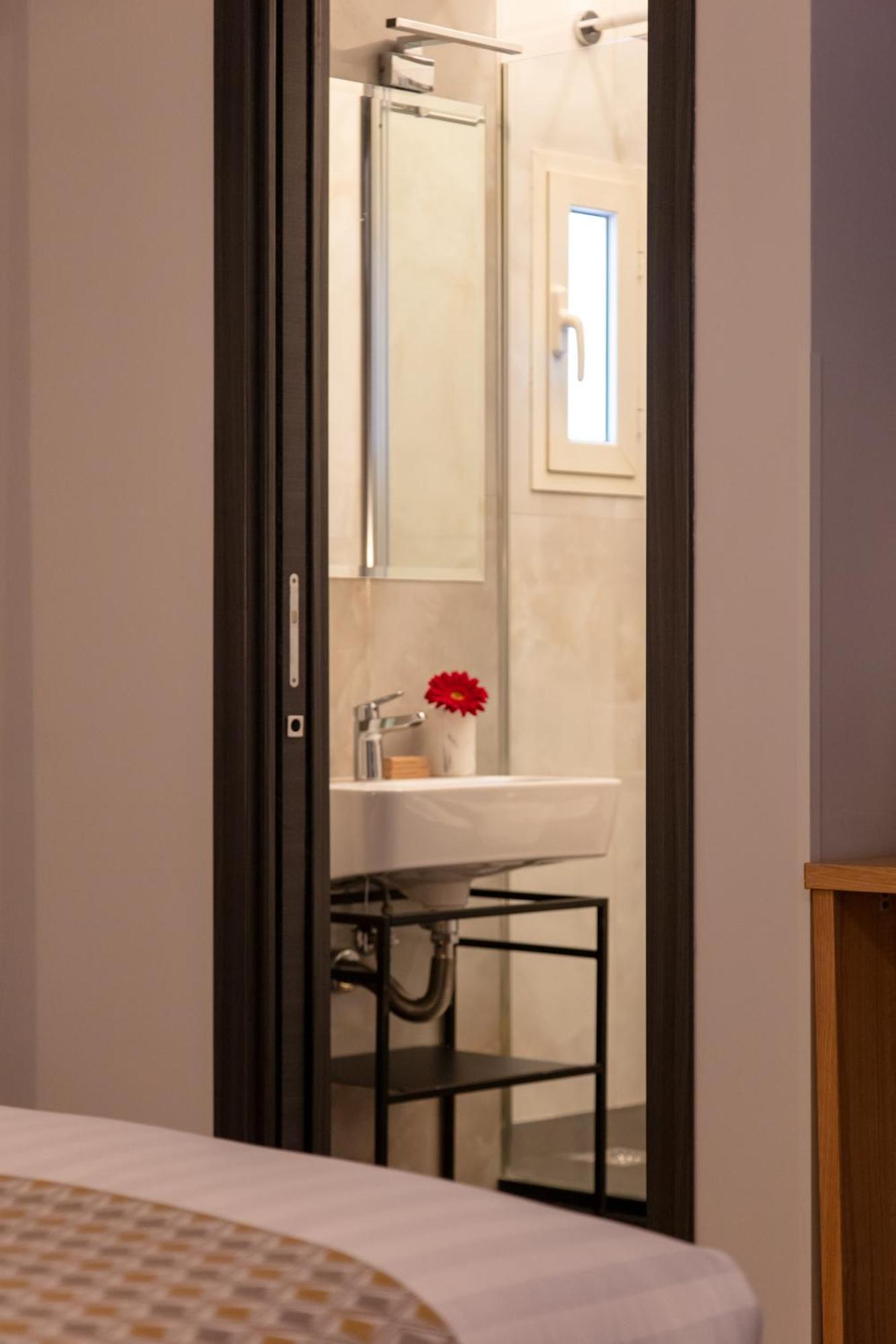 Main - Duomo Hotel Naples Luaran gambar
